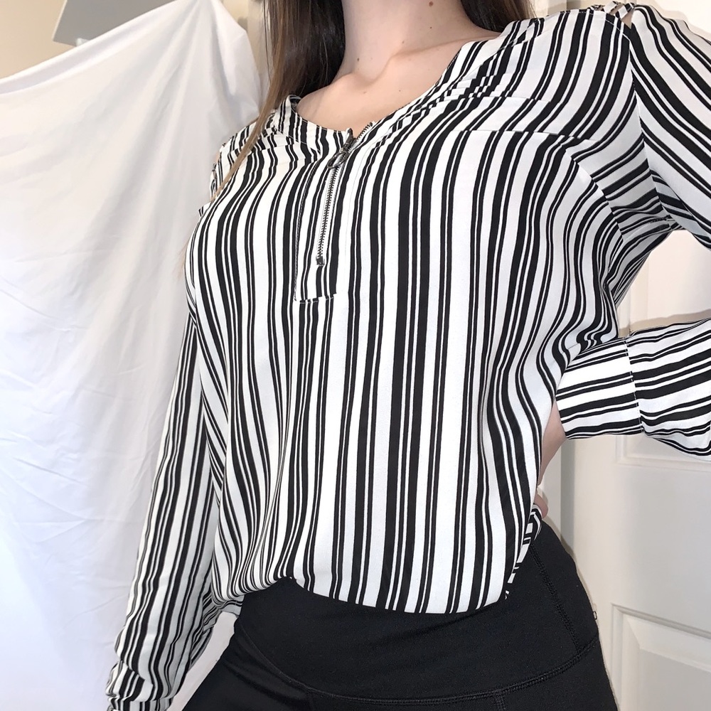 Candie’s Business Blouse